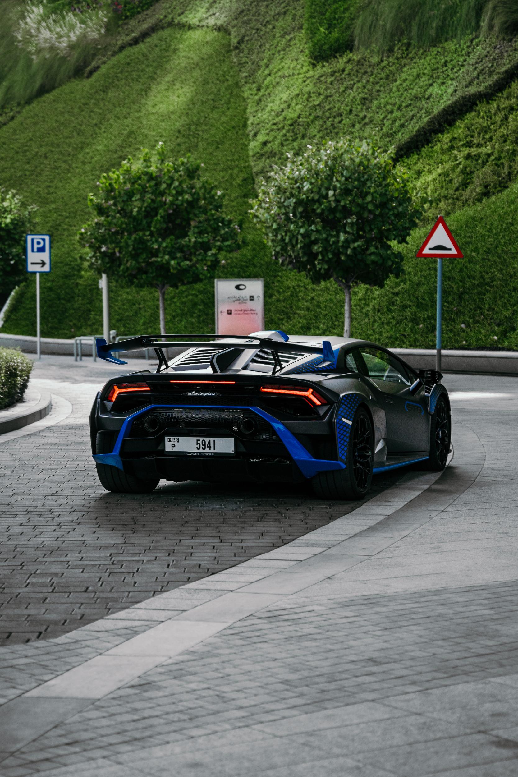 Rent Lamborghini Dubai | Huracan Sto Rent Lamborghini Dubai | Huracan Sto