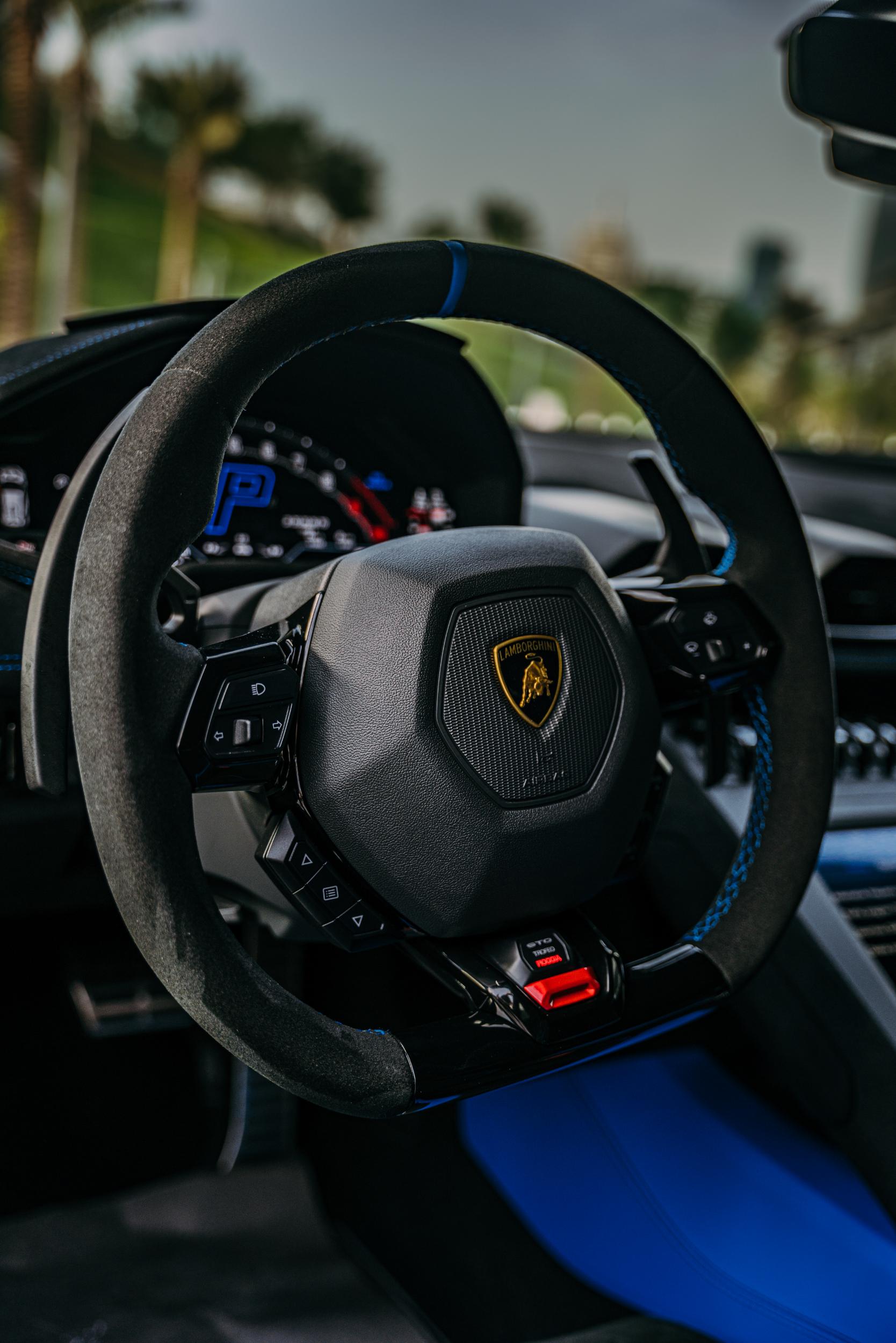 Rent Lamborghini Dubai | Huracan Sto Rent Lamborghini Dubai | Huracan Sto