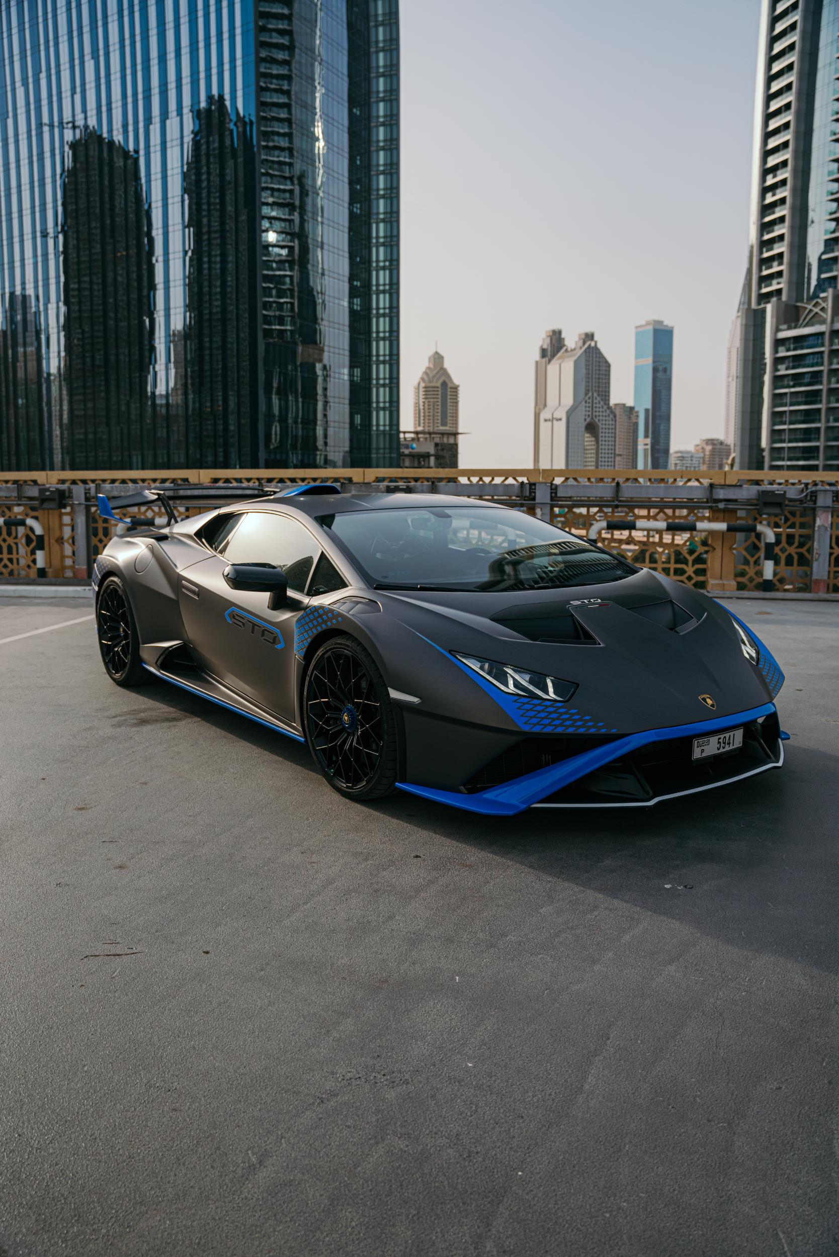 Rent Lamborghini Dubai | Huracan Sto Rent Lamborghini Dubai | Huracan Sto