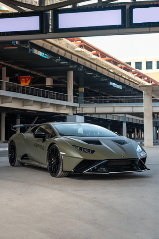 Rent Lamborghini Dubai|Lamborghini rental Dubai