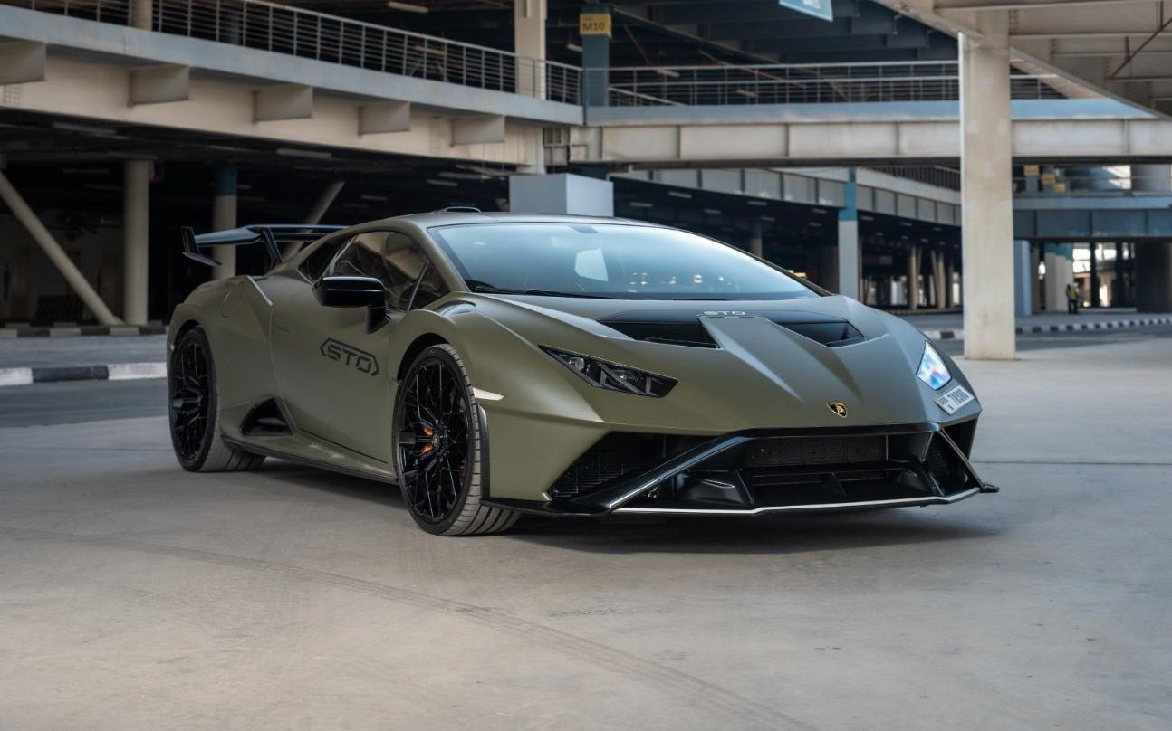 green_lamborghini-huracan-sto_2023_5143_main_87656e6c83c369d793dfa9f0eb16149f